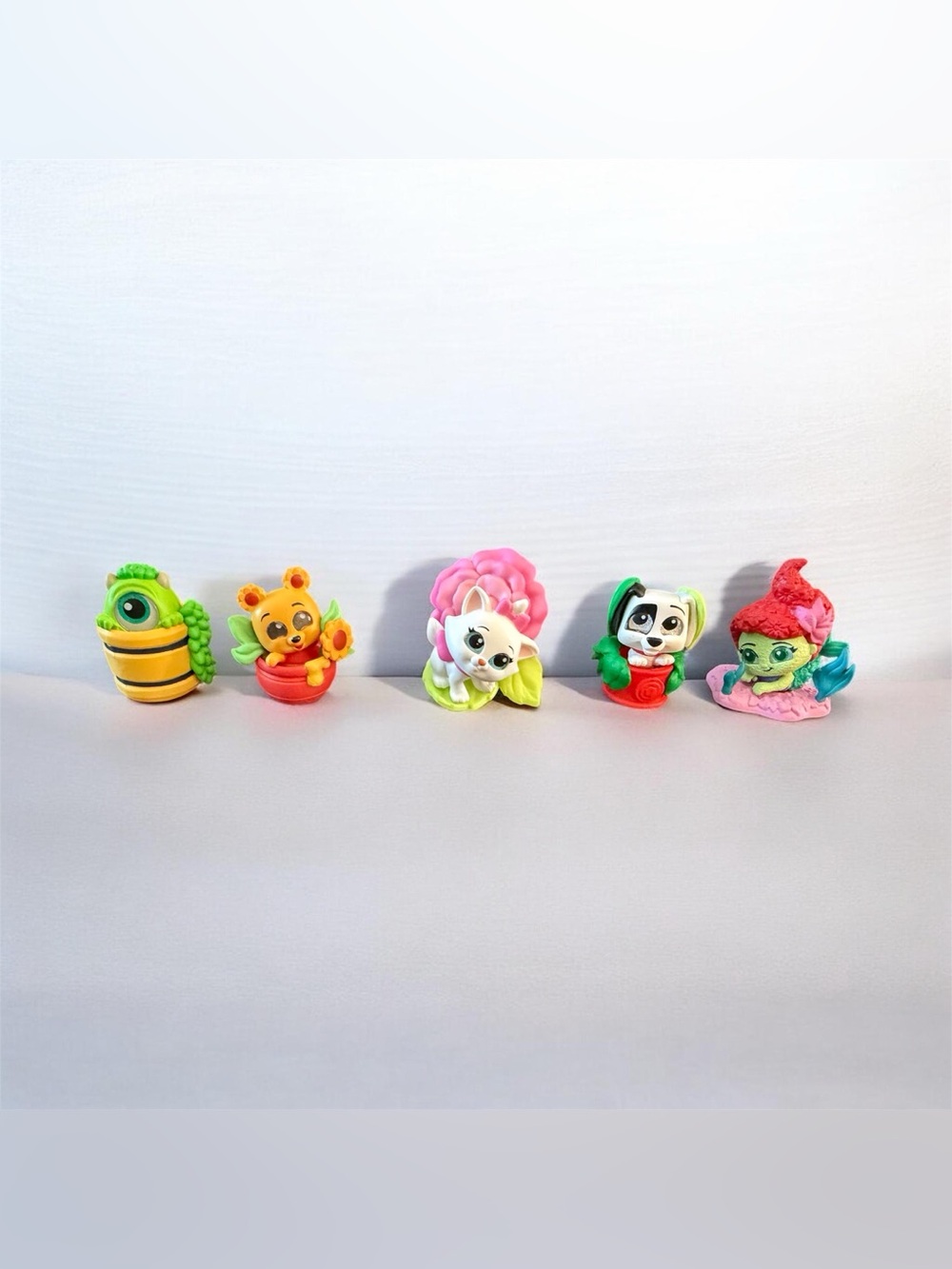 Disney Doorables Lot Of 5 Mike Wazowski, Winnie The Pooh, Marie, Patch and Ariel